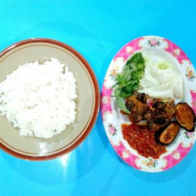 WARUNG PECEL LELE LAMONGAN CAWAS