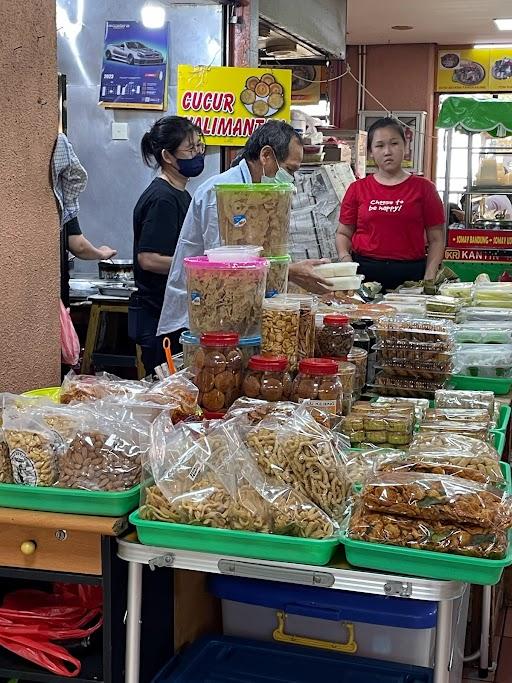 ANEKA KUE KHAS KALIMANTAN BARAT