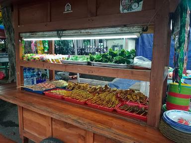 ANGKRINGAN DAN NASI BAKAR MBA YAN