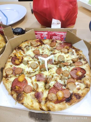 DOMINO'S PIZZA