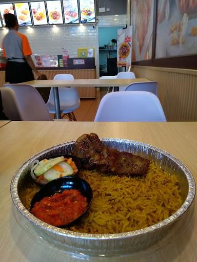 EMADO'S SHAWARMA CEMPAKA PUTIH