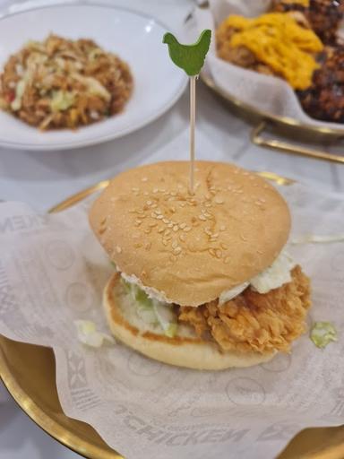 JCHICKEN CEMPAKA PUTIH