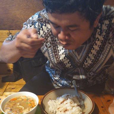 SOTO BETAWI BANG ANDI