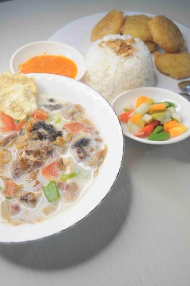 SOTO JAKARTA PAK H. YUS CEMPAKA PUTIH