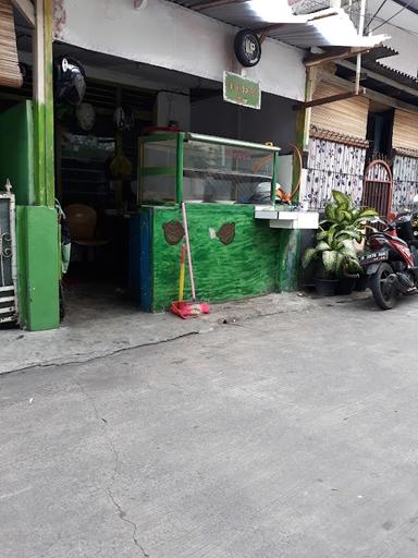 WARUNG NASI