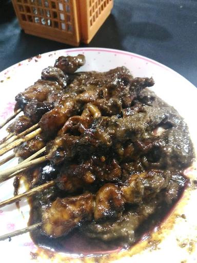 WARUNG SATE JEMBATAN SERONG