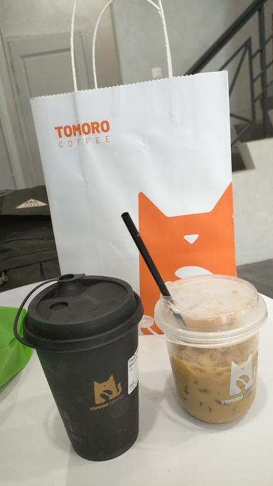 TOMORO COFFEE - DAAN MOGOT
