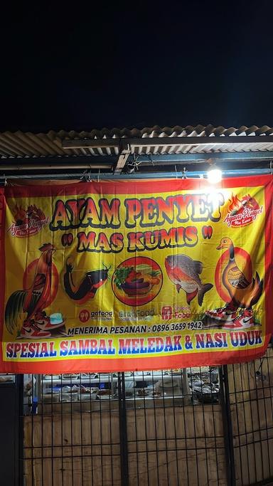 AYAM PENYET MAS KUMIS