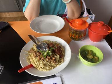 BAKMI ALOY CENGKARENG