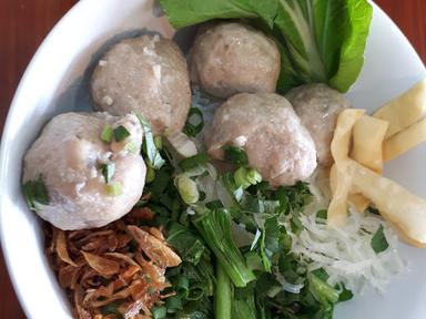 BAKSO DMC - BAKSO AION (BAKSO AYAM&SAPI, MIE AYAM, SOTO AYAM, SOTO SAPI SUSU/SANTAN, AYAM GORENG