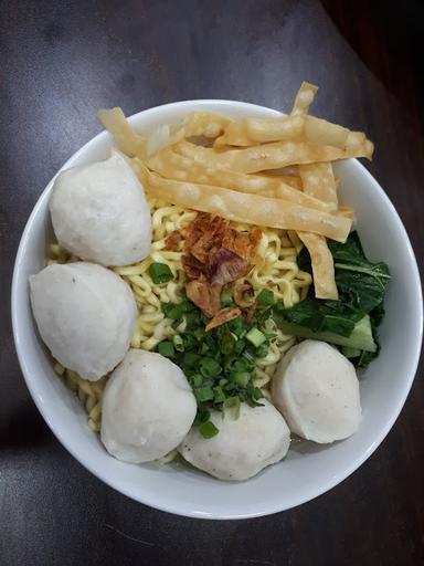 BAKSO DMC - BAKSO AION (BAKSO AYAM&SAPI, MIE AYAM, SOTO AYAM, SOTO SAPI SUSU/SANTAN, AYAM GORENG