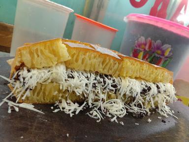 MARTABAK TERANG BULAN 01