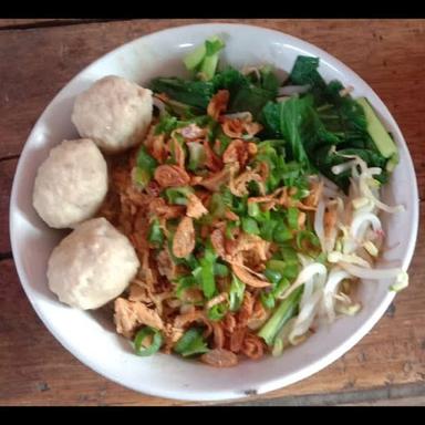 MIE AYAM & BAKSO HANUNG KHAS WONOGIRI