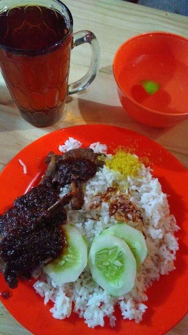 MIE AYAM YAMIN TIGA DARA