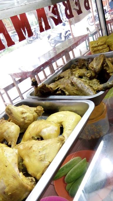 NASI BEBEK & AYAM BUMBU IRENG HJ. ZEHRO