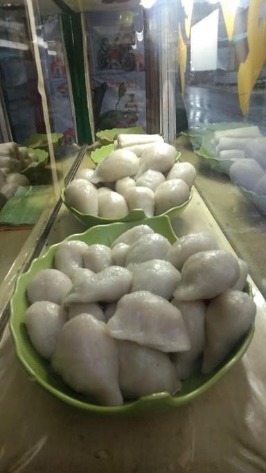 PEMPEK PALEMBANG IBU DEWI