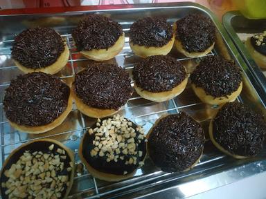 SUPPLIER DONAT DONAT SAYANT