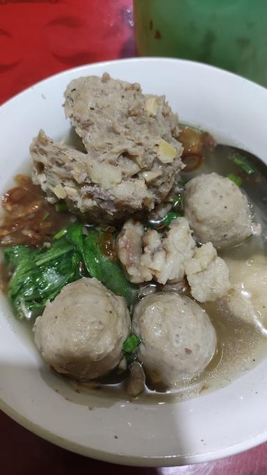 WARUNG MIE AYAM & BAKSO ISA