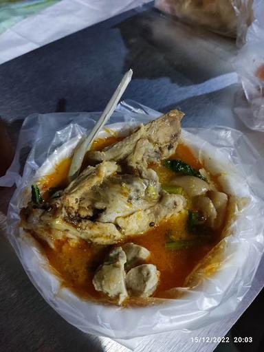 WARUNG SEBLAK BUDHE TUM, SEBLAK LESEHAN BUDETUM