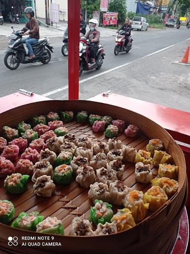 YOSHIDA DIMSUM & TAKOYAKI