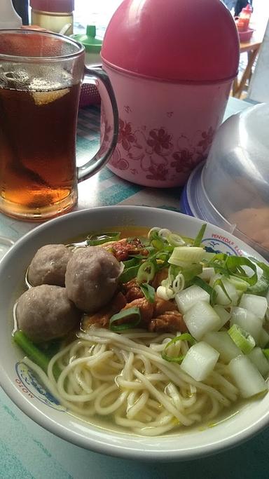 MIE AYAM BAKSO WONOGIRI MANUNGGAL ROSO BANG KUMIS