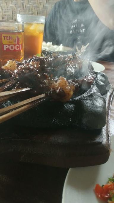 SATE KAMBING PAK JONO