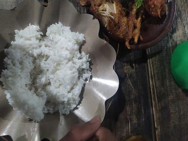 WARUNG PECEL LELE LAMONGAN SIDOMUKTI