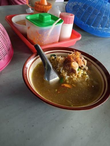 WARUNG SOTO SAPI & AYAM GORENG MBAK YUNI