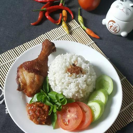 AYAM GORENG RIZKY