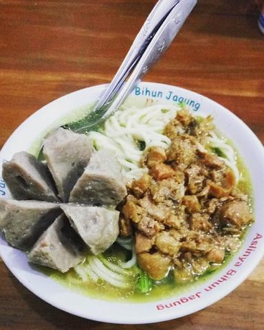 BAKSO DAN MIE AYAM BOTIK