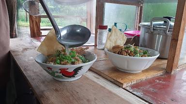 MIE AYAM BAKSO DITO PUTRA