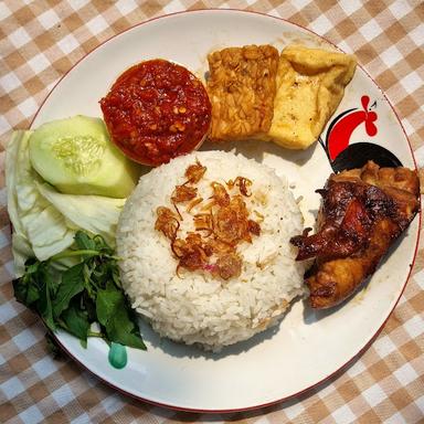 AYAM BAKAR RISKY BAROKAH