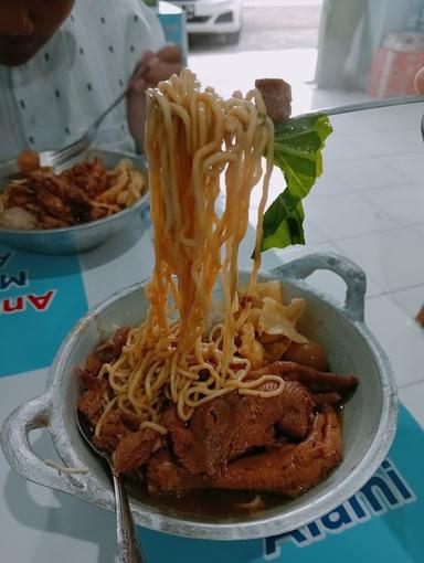 MIE AYAM BAKSO BERKAH JULIAN SAK WAJAN