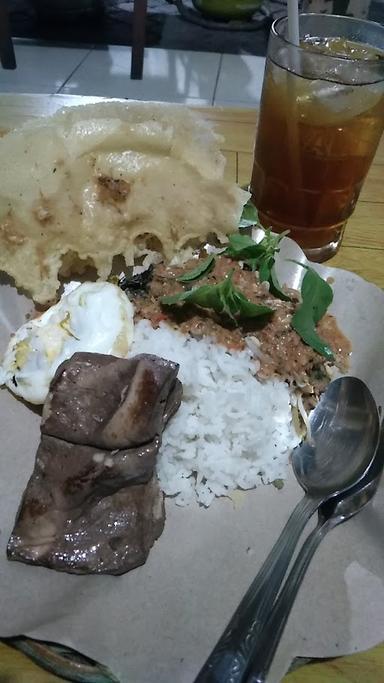 SEGO PECEL BLEDHEG KHAS NGANJUK