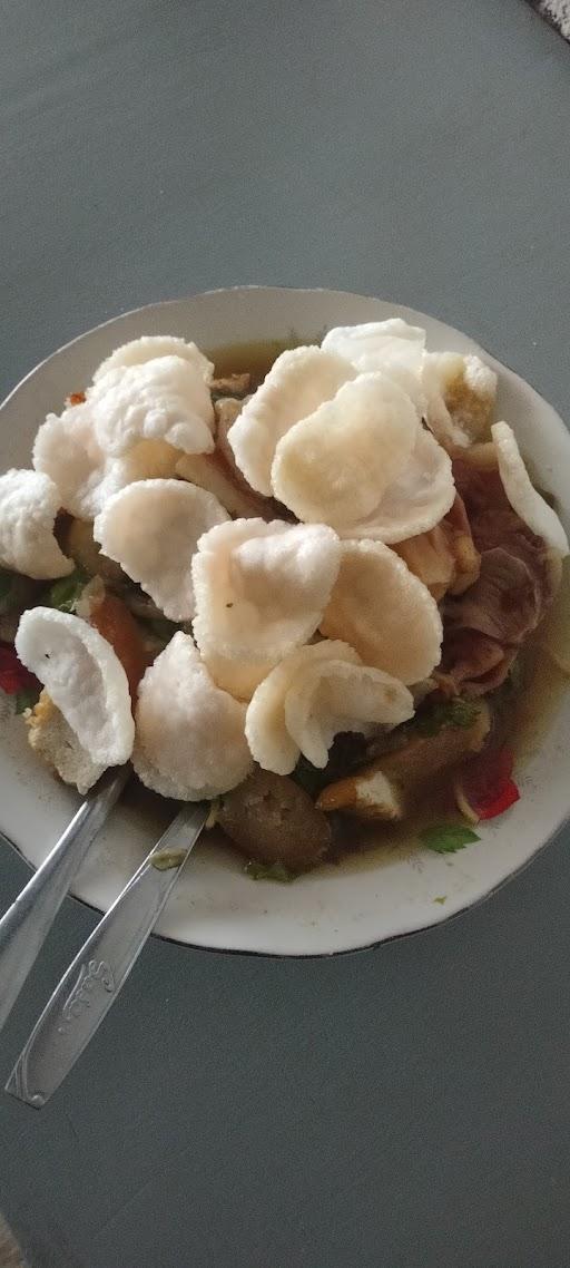 TAHU CAMPUR & GADO-GADO MAK TUTIK