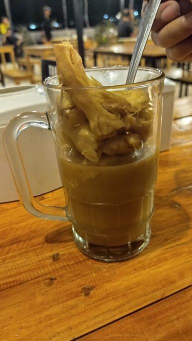 WARUNG KOPI RAJA CIAMPEA