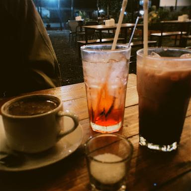 WARUNG KOPI RAJA CIAMPEA