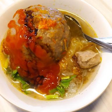 BAKSO MAS YANTO CINANGNENG