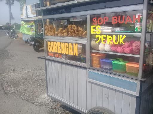 KEDAI GORENGAN & SOP BUAH TB 9