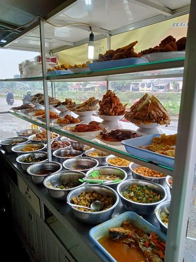 WARUNG NASI AYU (WARNAS AYU)