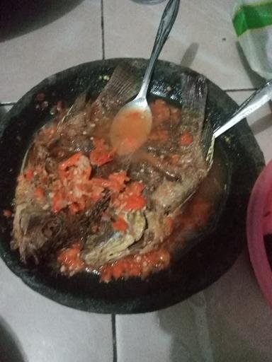 WARUNG NASI MA IDA