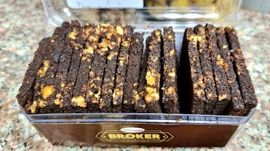 OUTLET AMANDA BROWNIES - CIANJUR