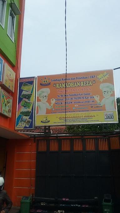 RAMADHAN KUE CIANJUR