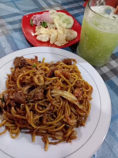 MIE ACEH DEWANTARA