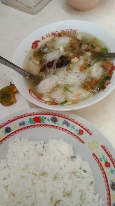 PEMPEK HENGKI