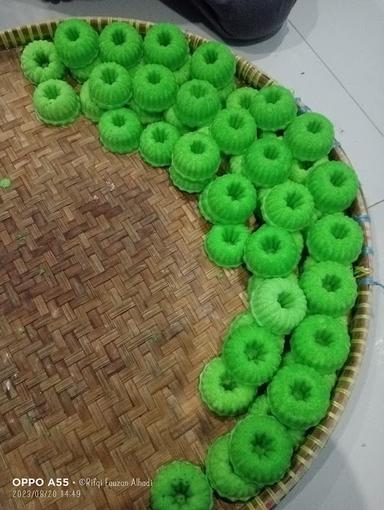 RUMAH KUE IBU ADAH