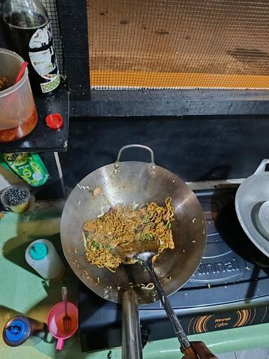 NASI GORENG BESTIE