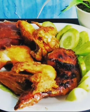 WARUNG AYAM BAKAR IBU ETY