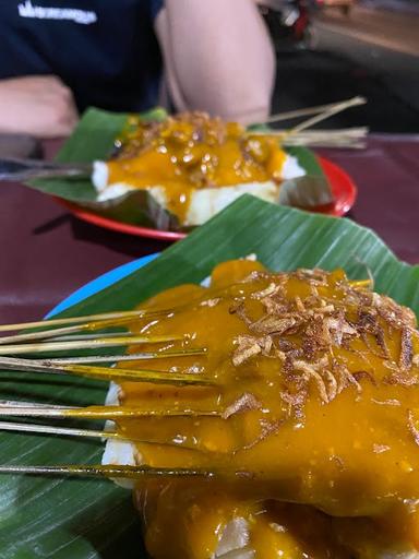 SATE PADANG ANAK AMAK