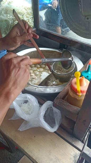 BASO & MIE AYAM RB